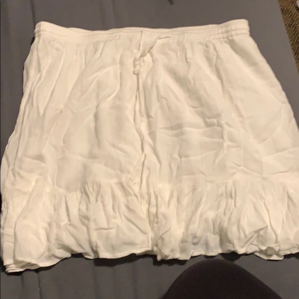 White Gap skirt